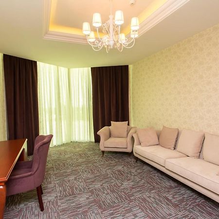 Azpetrol Hotel Kusar Dış mekan fotoğraf