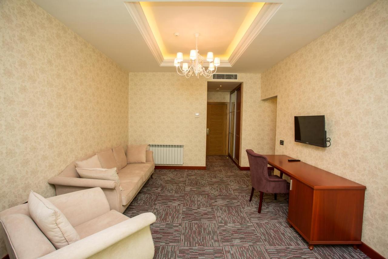 Azpetrol Hotel Kusar Dış mekan fotoğraf